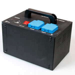 Falcon Eyes WF-3 (2*500W) аккумулятор для студийных вспышек TE