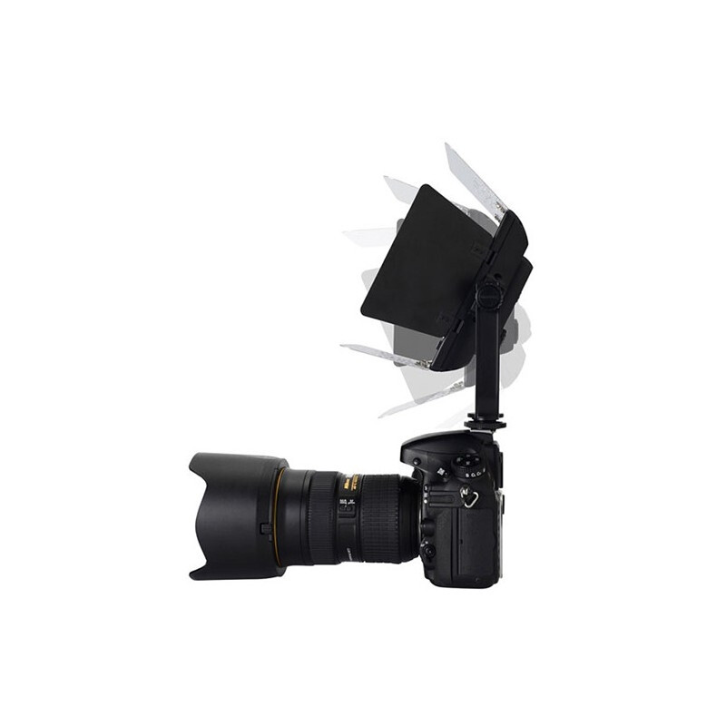 YongNuo YN320 осветитель светодиодный со сменной температурой 3200-5500K