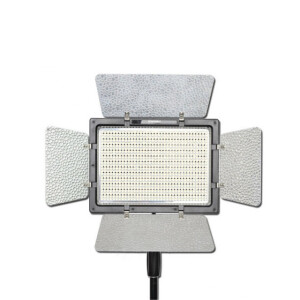 YongNuo YN900 осветитель светодиодный 5500K