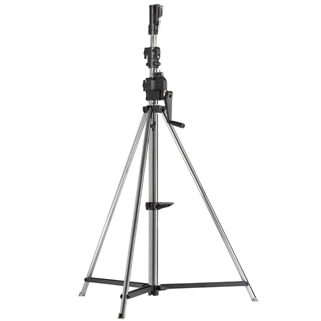 Kupo 483T 3 SCT Wind-Up Stand w/Auto Self-Locking Device Silver стойка с редукторной колонной Kupo 483T 3 SCT Wind-Up Stand w/Auto Self-Locking Device Silver стойка с редукторной колонной