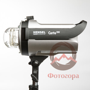 Hensel (8808) Certo 200 импульсный моноблок