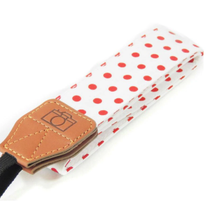 Fotokvant STR-11 ремень для фотоаппарата белый в красный горох