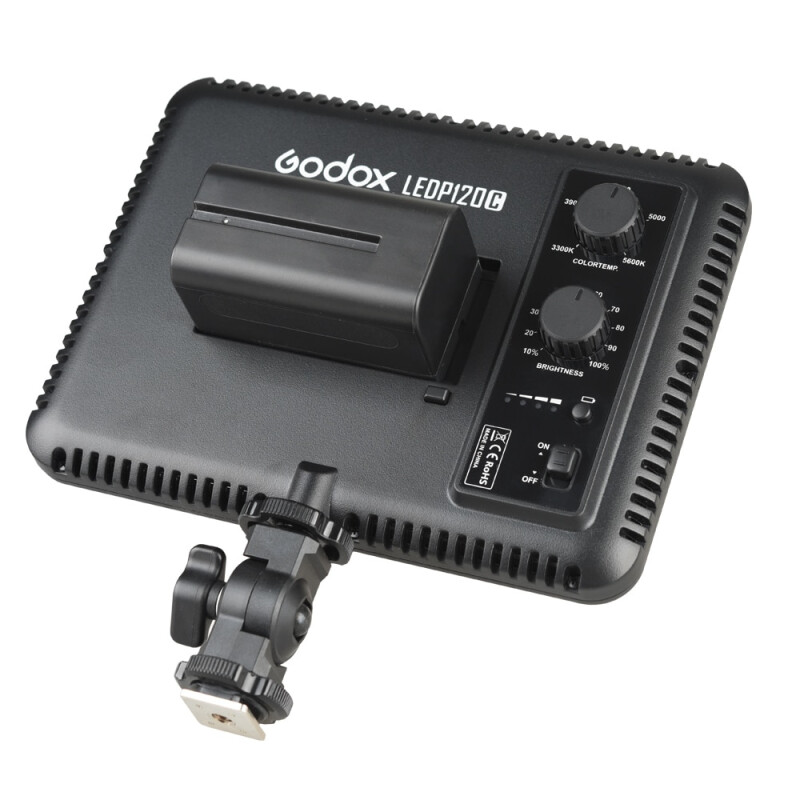 Godox LEDP120C осветитель светодиодный накамерный
