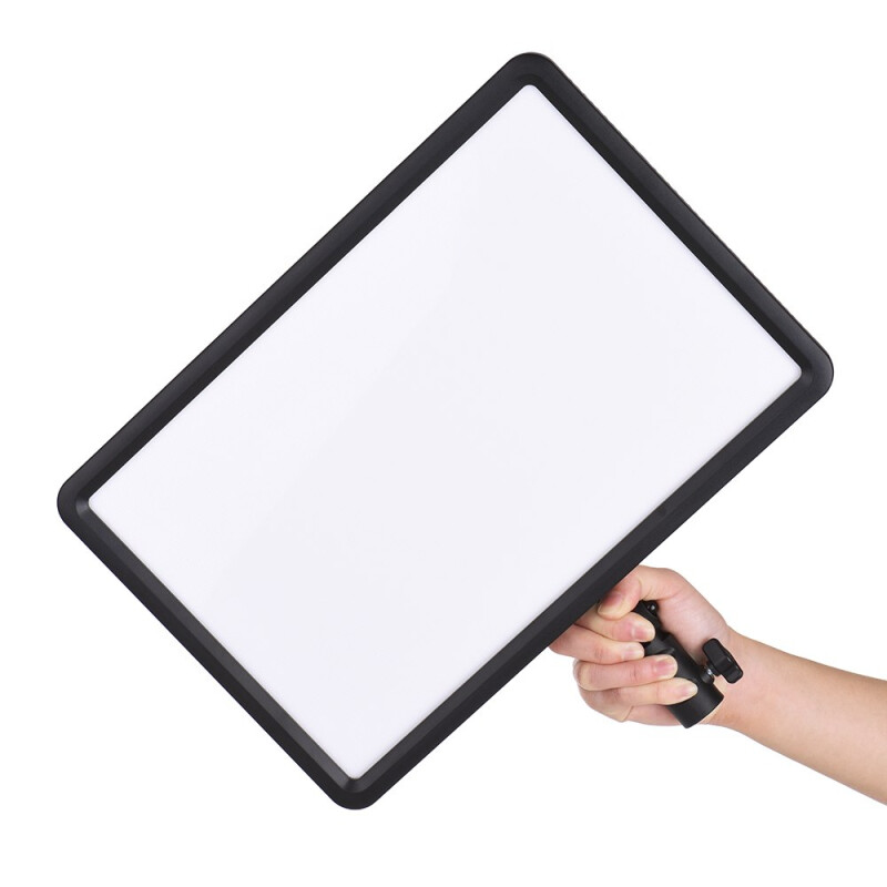 Godox LEDP260C осветитель светодиодный накамерный