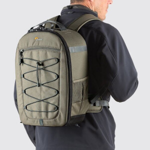 Lowepro Classic BP 300 AW рюкзак хаки