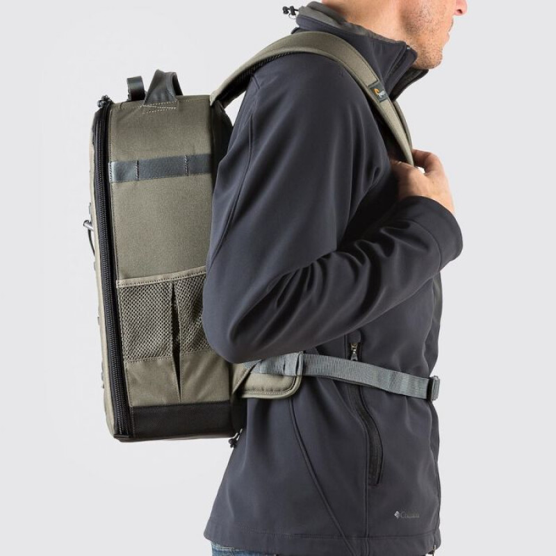 Lowepro Classic BP 300 AW рюкзак хаки