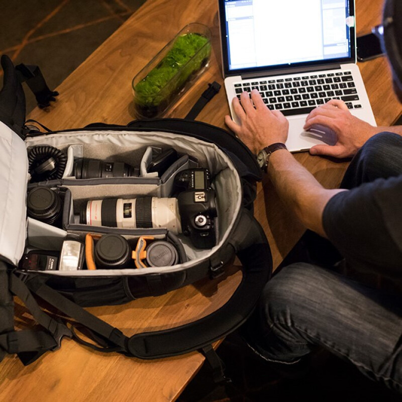 Lowepro Flipside 400 AW II рюкзак черный