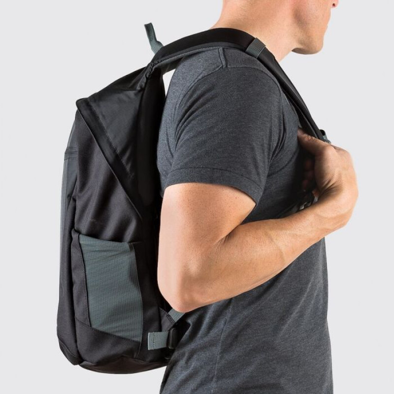 Lowepro Photo Hatchback BP 150 AW II рюкзак черный/серый