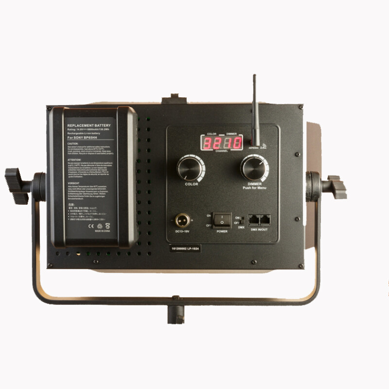 FST LP-1024 светодиодная панель с сумкой