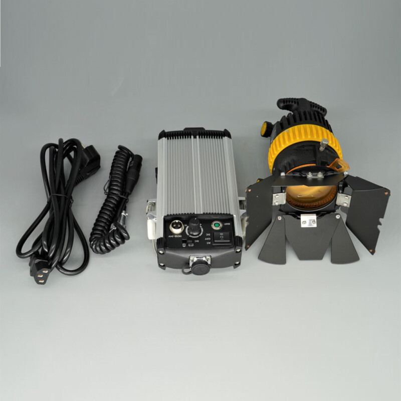 FST SPL-500 светодиодный осветитель