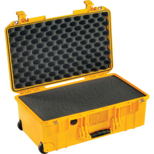 Peli 1535Air yellow ударопрочный кейс с поропластом желтый