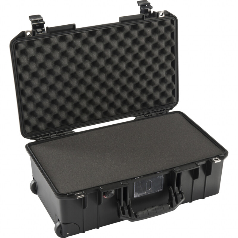 Peli 1535Air  black ударопрочный кейс с поропластом черный
