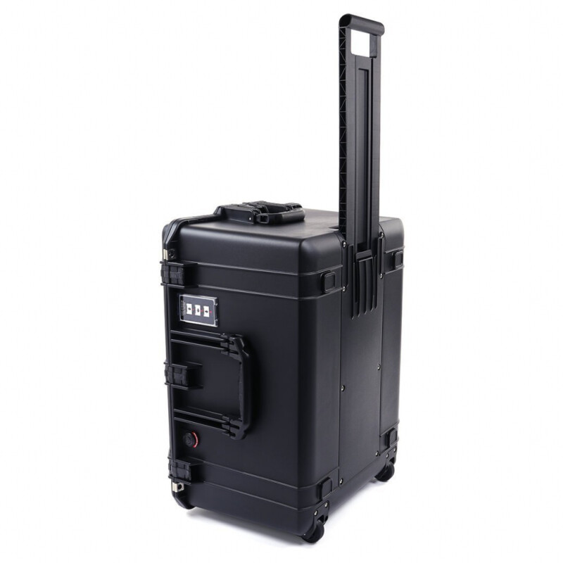 Peli 1637Air black ударопрочный кейс с поропластом черный