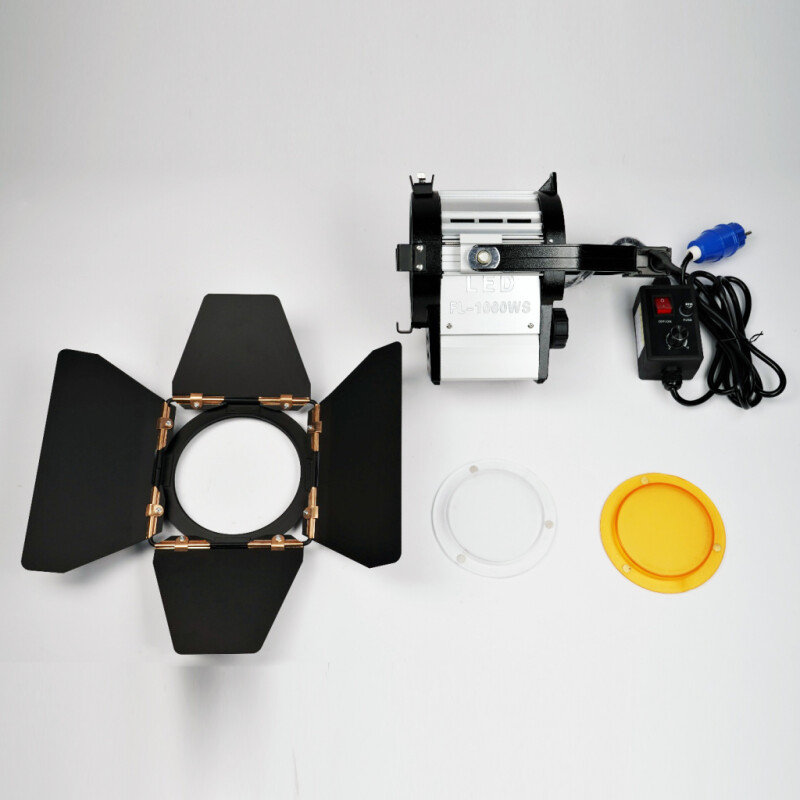 FST FL-1000WS cветодиодный осветитель