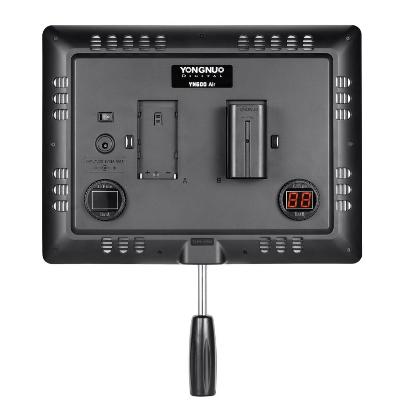 YongNuo YN600 AIR 3200-5500K осветитель светодиодный с изменяемой цветовой температурой