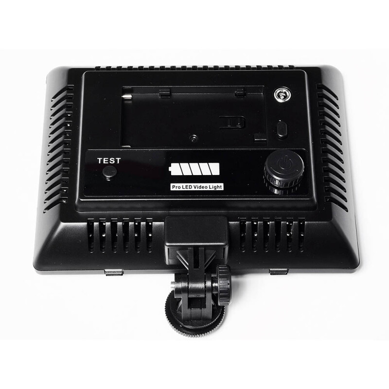 Fotokvant LED-300 PB KIT светодиодная панель 300 светодиодов со шторками и сетевым адаптером