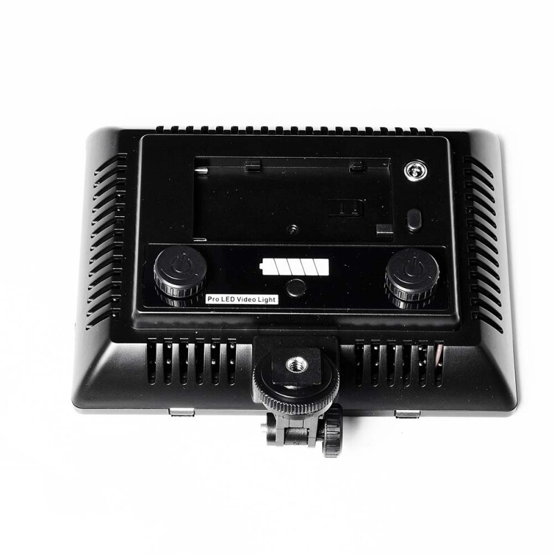 Fotokvant LED-300II PB KIT светодиодная панель с темп. 3200-6000К шторками и сетевым адаптером