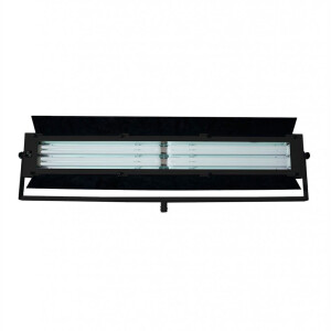 RusRay CA 4-55 студийный четырехламповый люминесцентный осветитель 220Вт