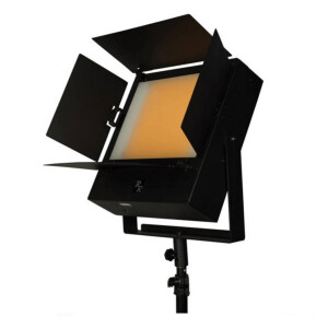 RusRay KT 130 светодиодный заливающий осветитель мощность 130Вт