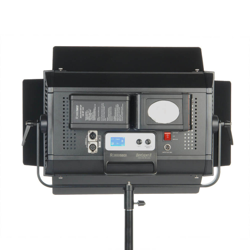 GreenBean DayLight II 200 LED RGB светодиодный осветитель