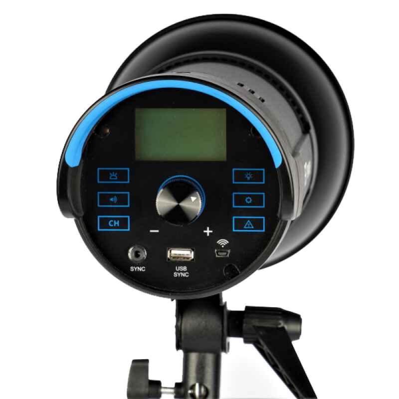 FST PRO-600H импульсный осветитель