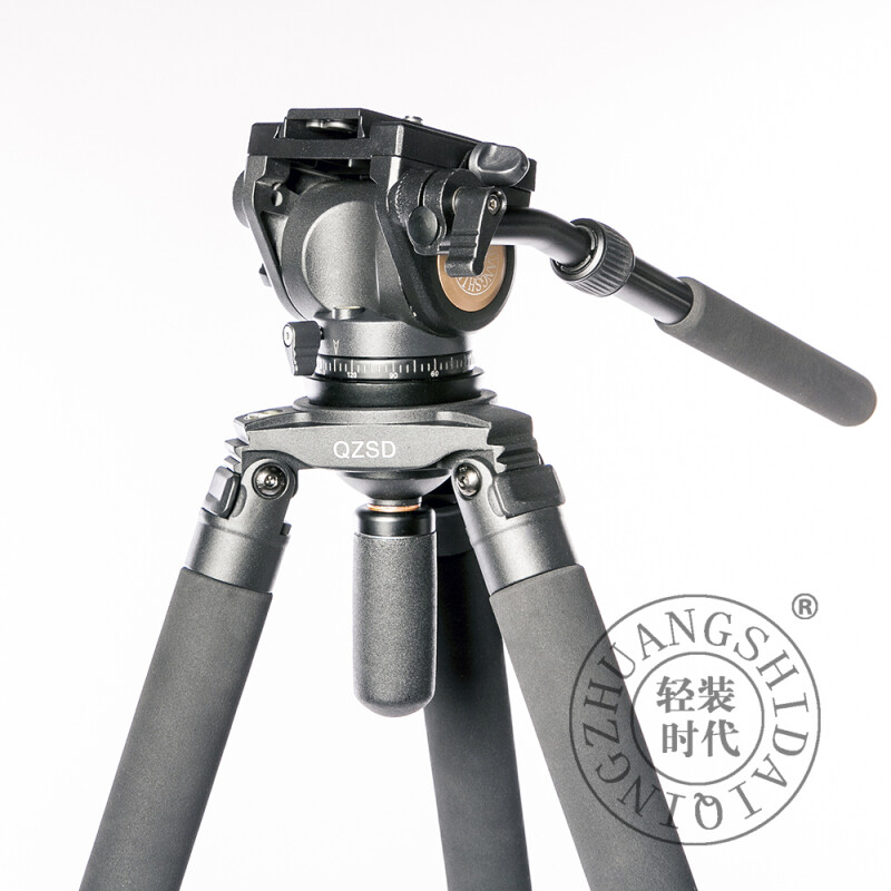 QZSD Q680AC черный карбоновый штатив с видеоголовой и нагрузкой до 15 кг для видеокамеры