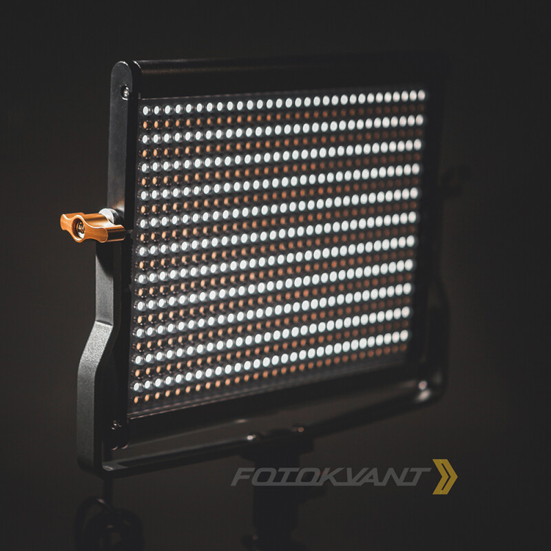 Fotokvant LED-660 PRO светодиодная панель 660 светодиодов 3200-5600 К.