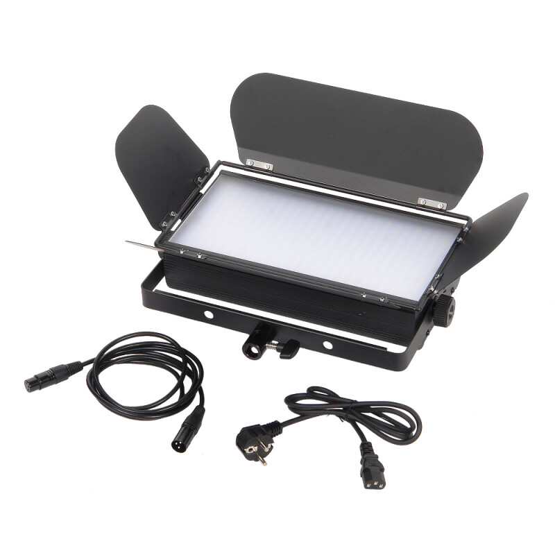 GreenBean StudioLight 100 LED DMX светодиодный осветитель