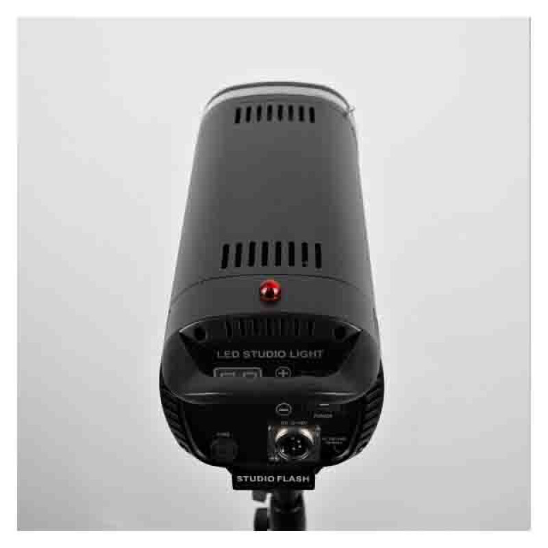 FST EF-150B PRO светодиодный осветитель