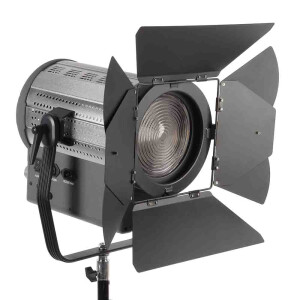 GreenBean Fresnel 500 LED X3 DMX студийный светодиодный осветитель