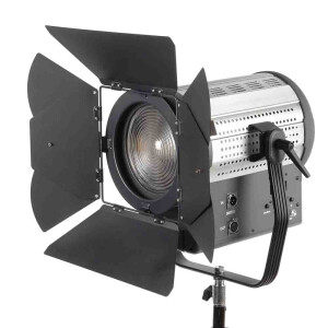 GreenBean Fresnel 500 LED X3 DMX студийный светодиодный осветитель