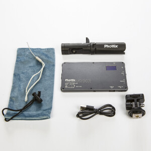 Phottix 81419 M200R RGB Light светодиодная панель с аккумулятором и мини-штативом