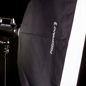 Fotokvant SBR-25140BW быстрораскладной софтбокс 25х140 см с адаптером Bowens