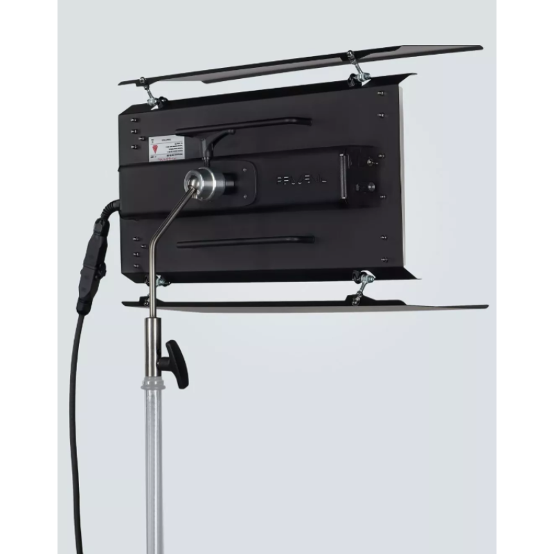 снят с производства! Reddevil RDL600U осветитель без ламп