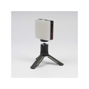 FST SMPL-6 компактный накамерный светодиодный осветитель