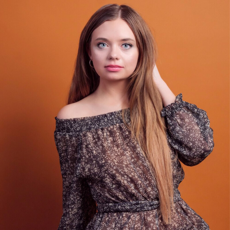 Savage (17-12) Sienna фон бумажный 2,7x11 м земля