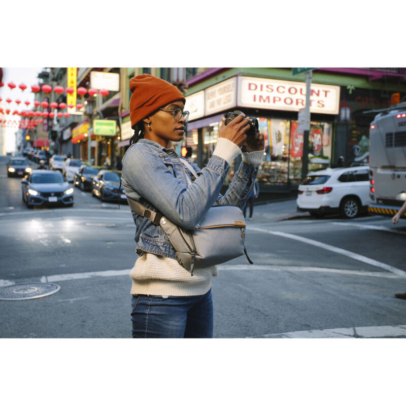 Peak Design (BEDS-3-AS-2) The Everyday Sling 3L V2.0 Ash фотосумка