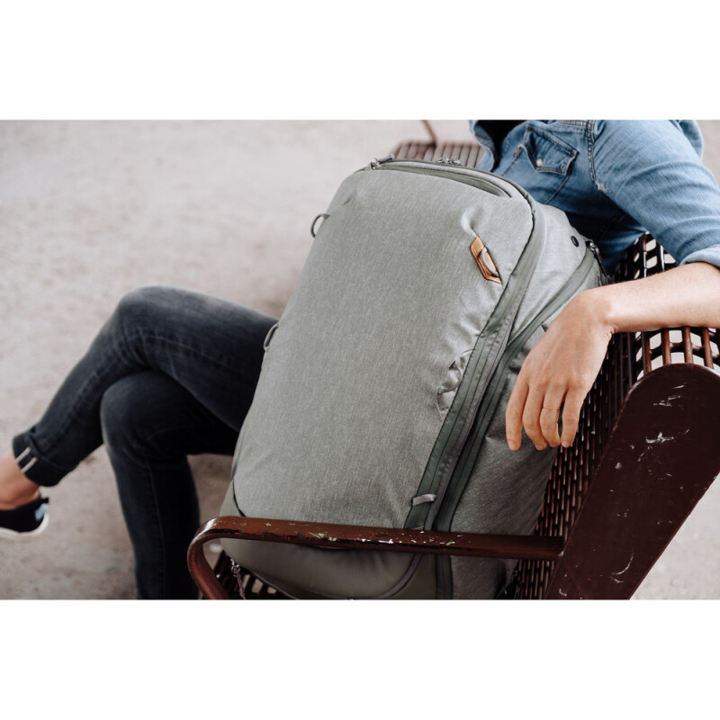 Peak Design (BTR-45-SG-1) Travel Backpack 45L Sage рюкзак