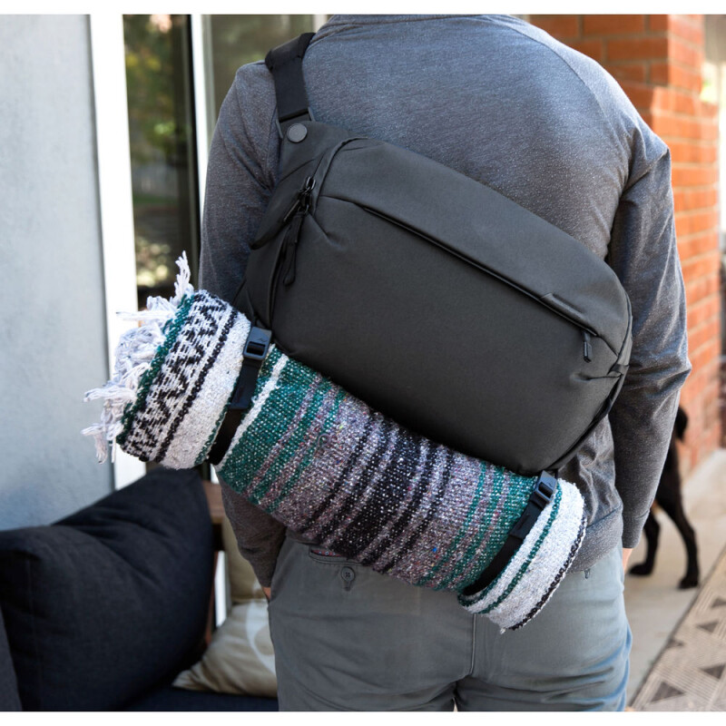 Peak Design (BEDS-10-BK-2) The Everyday Sling 10L V2.0 Black фотосумка