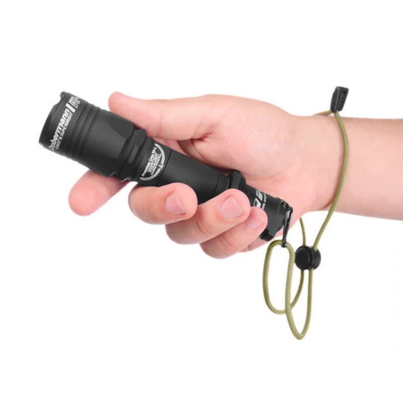 Armytek Dobermann XP-E2 фонарь с зеленым светом