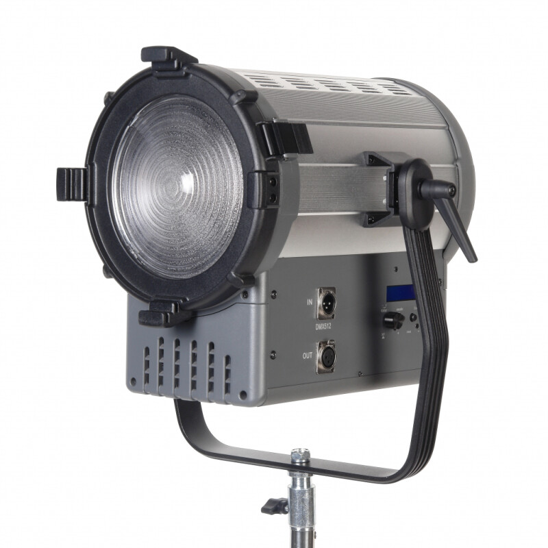 GreenBean Fresnel 300 LED X3 Bi-color DMX осветитель студийный