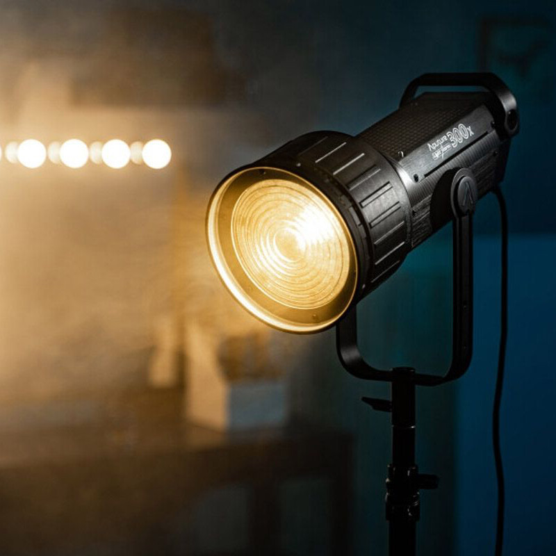 Aputure LS 300X V-mount осветитель