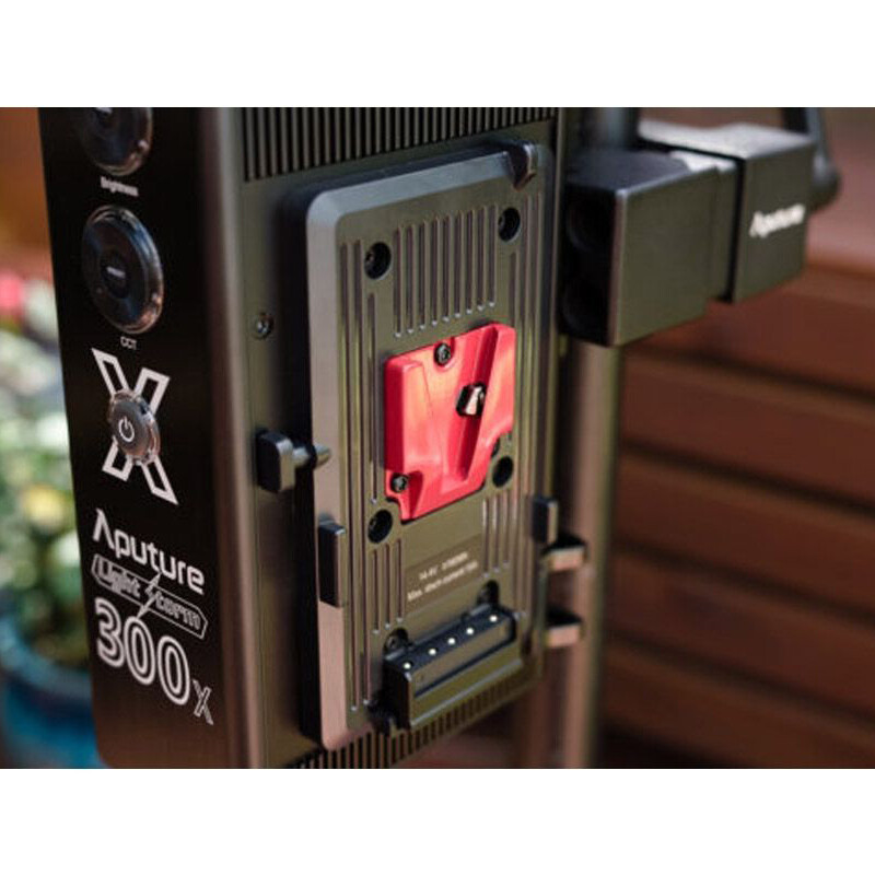 Aputure LS 300X V-mount осветитель