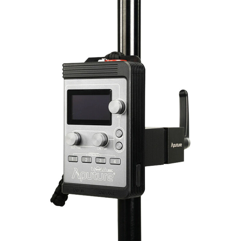 Aputure Nova P300c Kit осветитель с кейсом