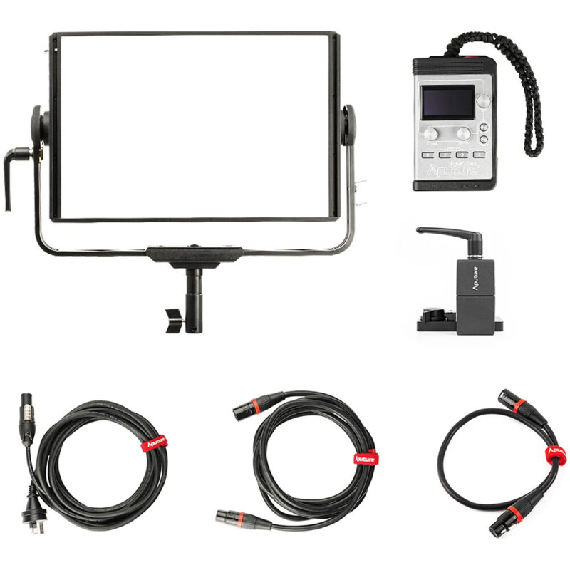 Aputure Nova P300c Kit осветитель с кейсом
