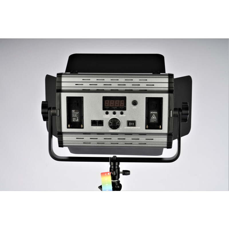 FST SFL-60RGB светодиодная панель