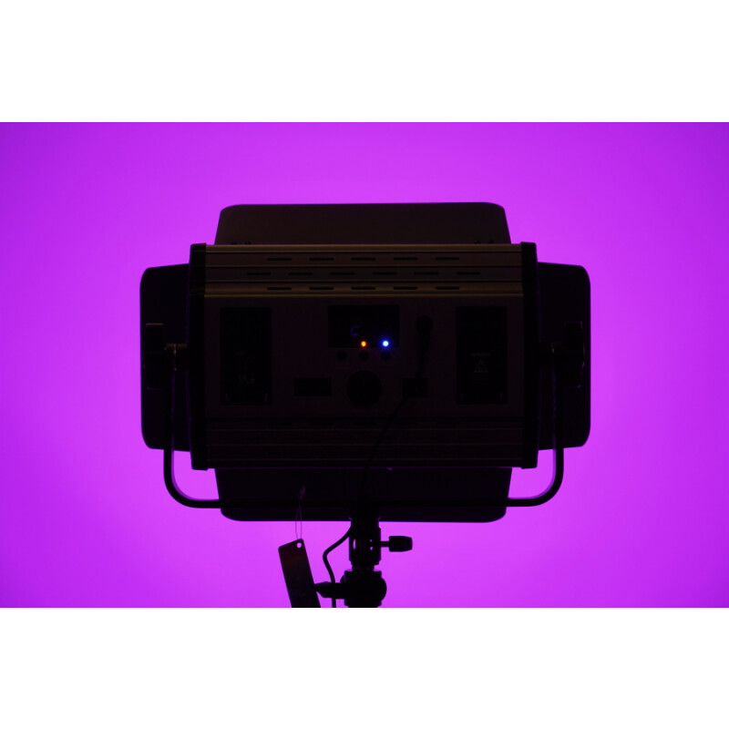 FST SFL-60RGB светодиодная панель