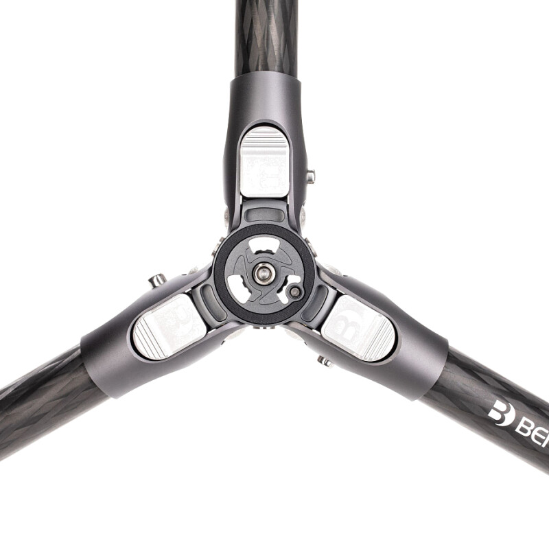 Benro TTOR24C Tortoise штатив карбоновый с цангами