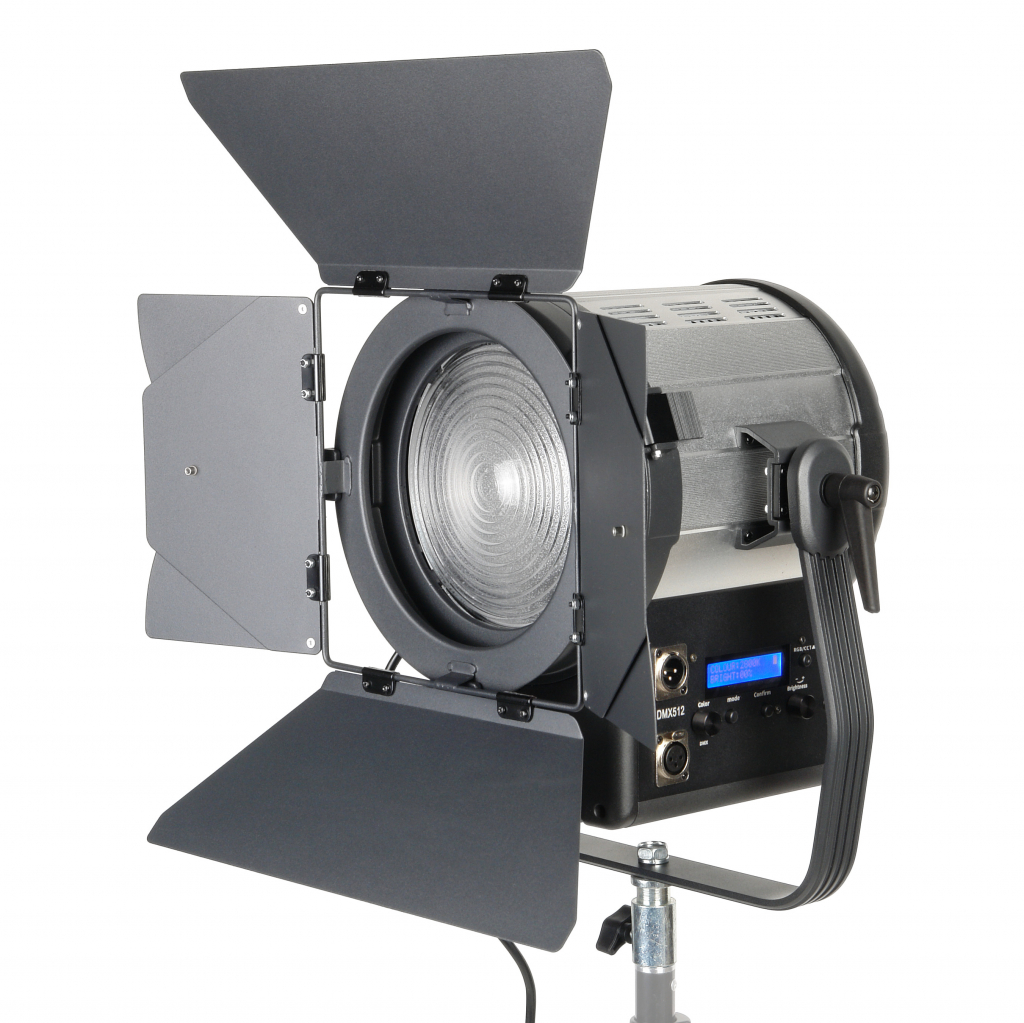 GreenBean Fresnel 200 RGB X3 DMX светодиодный осветитель GreenBean Fresnel 200 RGB X3 DMX светодиодный осветитель