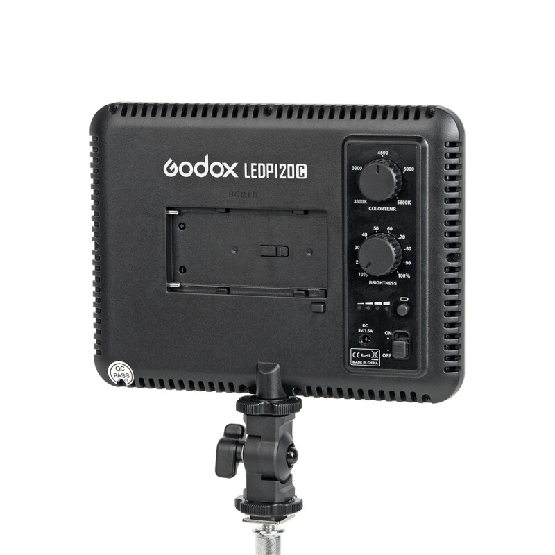 Godox LEDP120C осветитель светодиодный накамерный (без пульта)